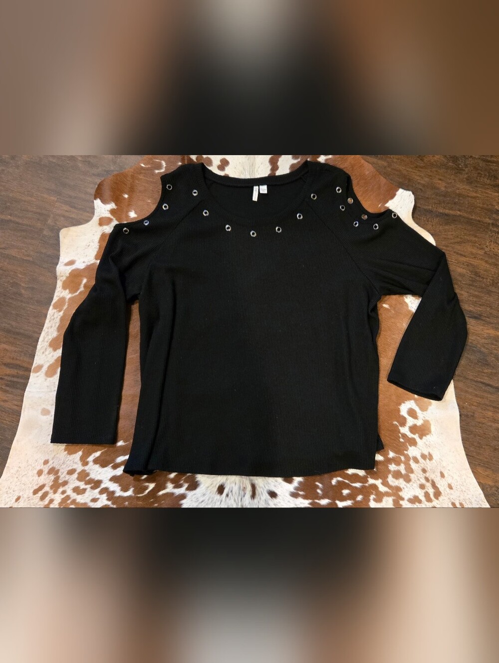 Cato Black Cold-Shoulder Top with Grommet Accents